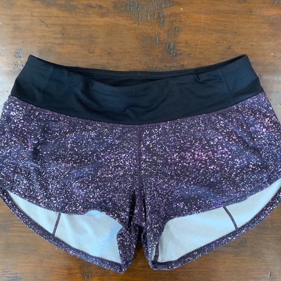 RARE Lululemon Speed Short 2.5” - Picture 2 of 4
